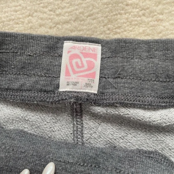 Aztec Print Capri Joggers - Picture 2 of 3